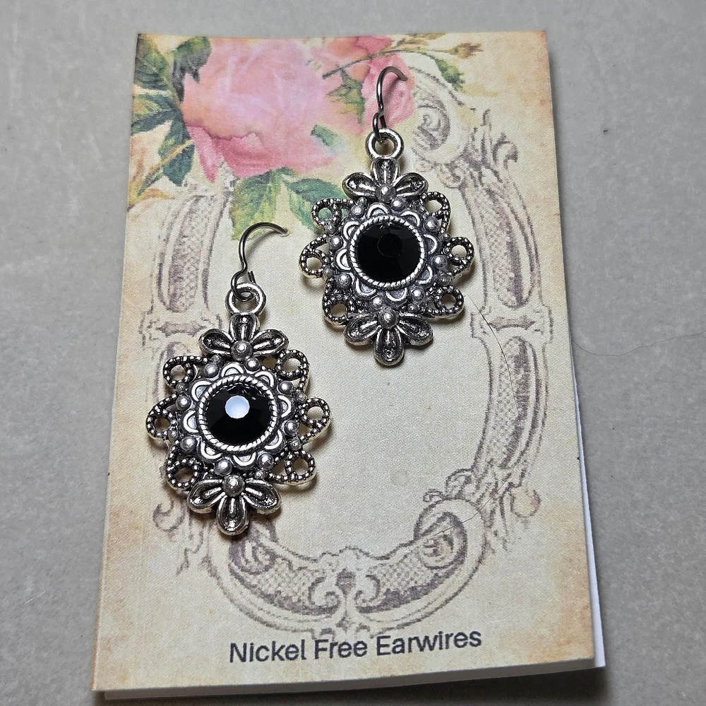 NEW Black & Silver Filigree Earrings - Picture 1 of 3